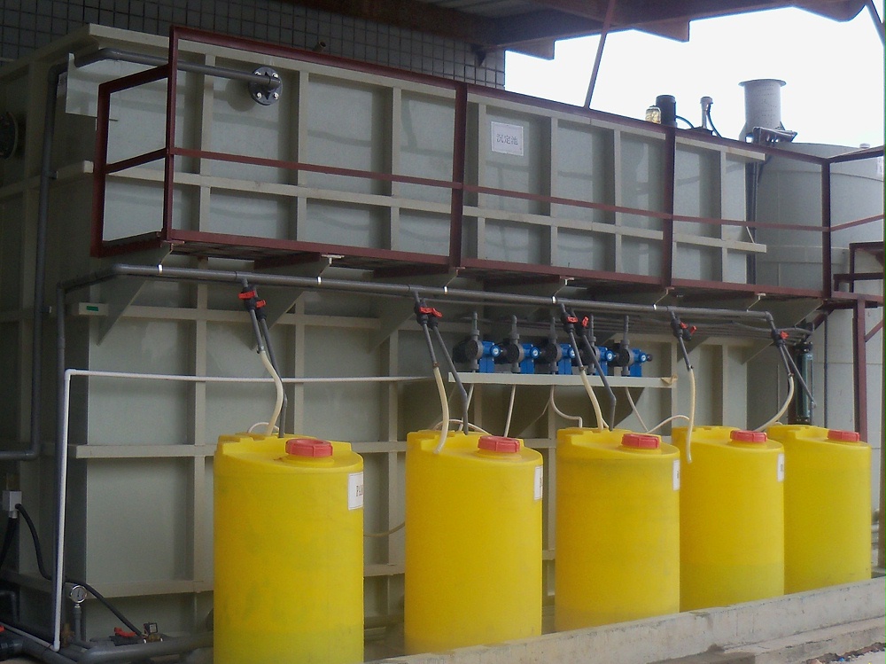 自動加藥裝置 全自動加藥系統-三人行環境